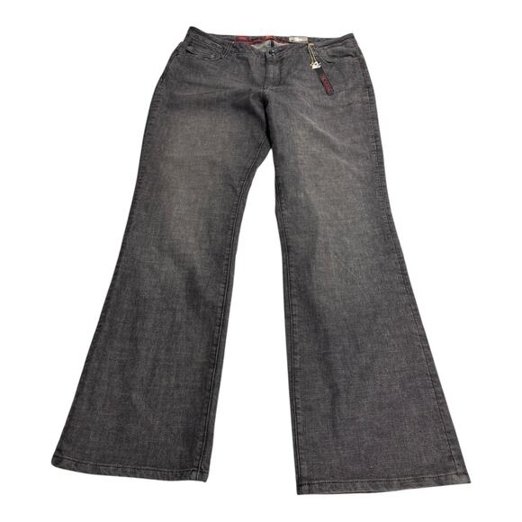 Sasson Pants - NWT Sasson Ooh La La Women's 16 Bootcut Boogie Black Denim Jeans Casual Relaxed